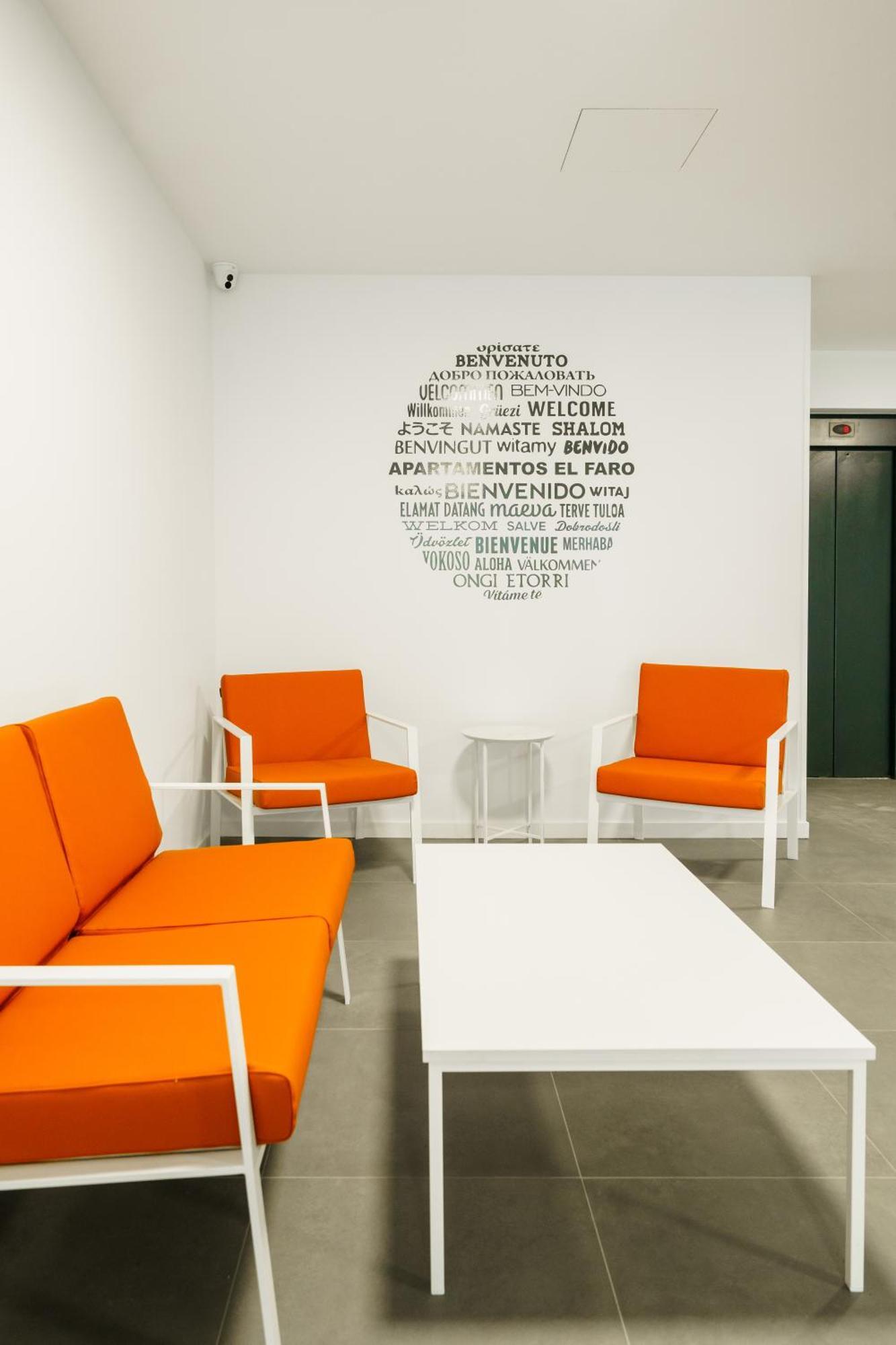 Apartamentos El Faro By Mc Benidorm Exteriör bild
