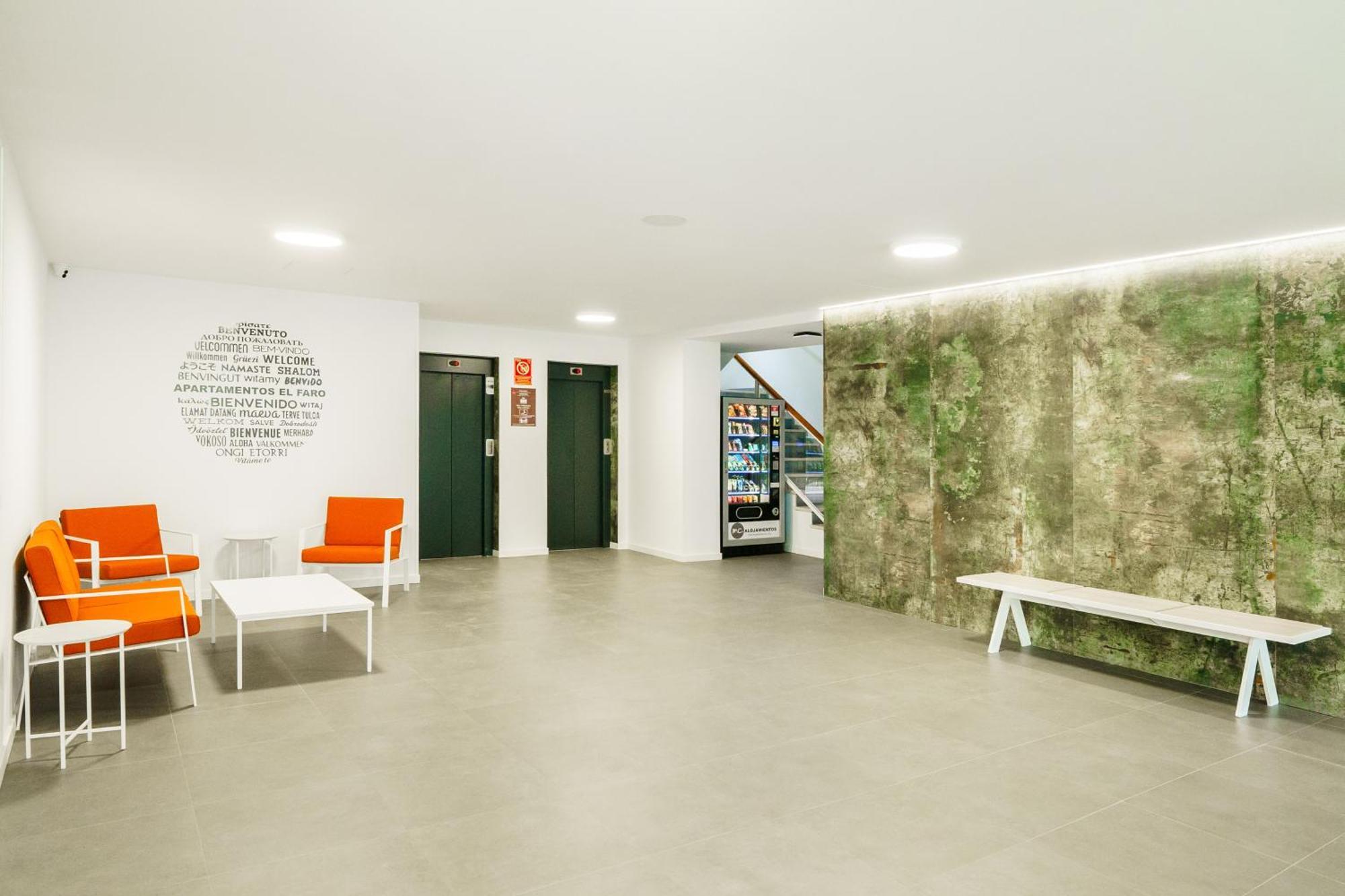 Apartamentos El Faro By Mc Benidorm Exteriör bild