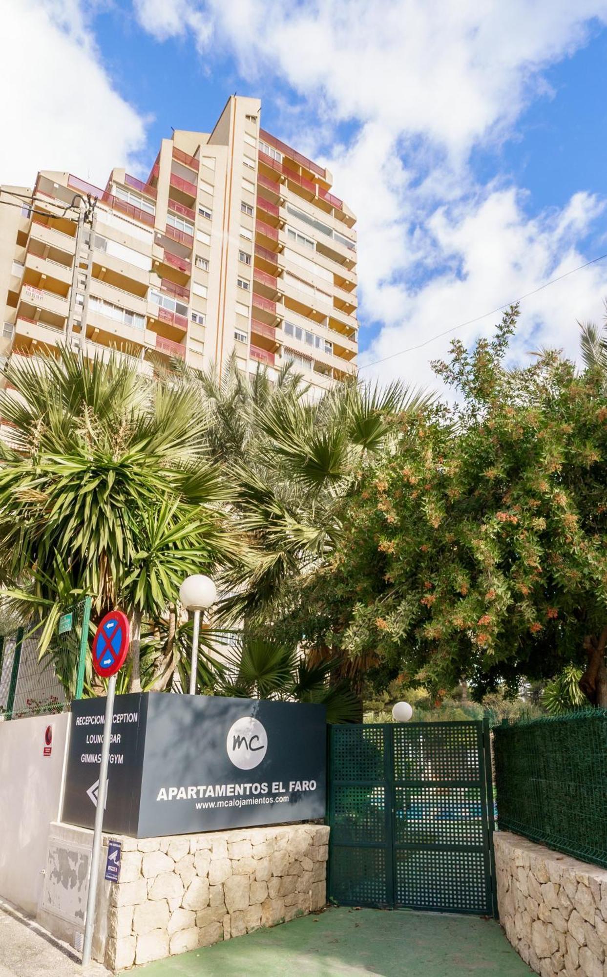 Apartamentos El Faro By Mc Benidorm Exteriör bild