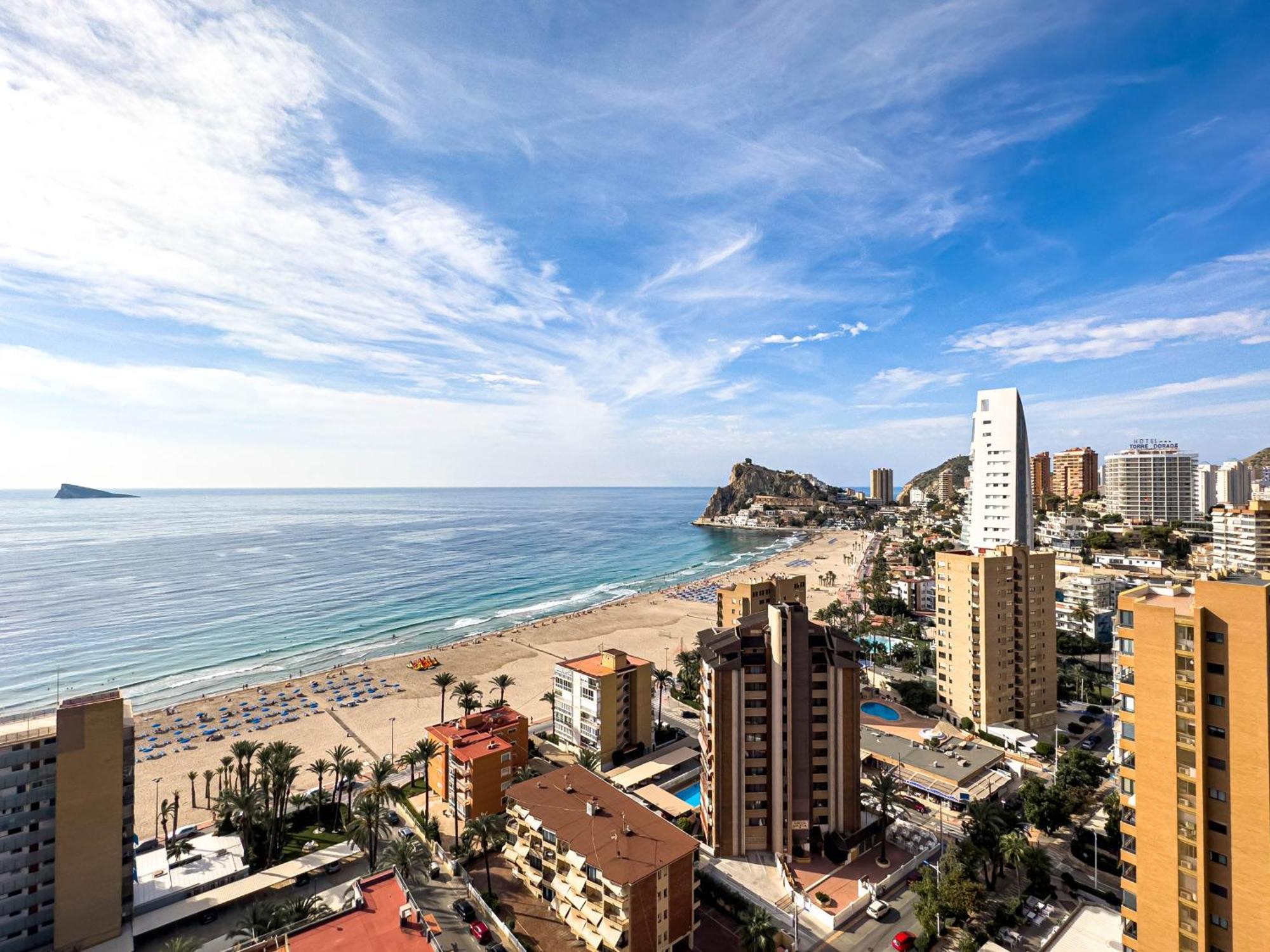 Apartamentos El Faro By Mc Benidorm Exteriör bild