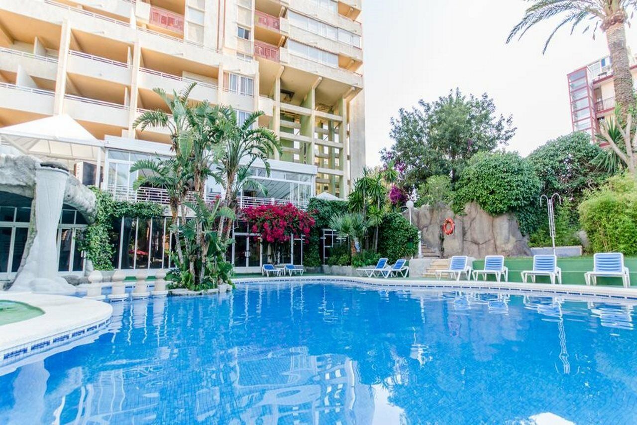 Apartamentos El Faro By Mc Benidorm Exteriör bild